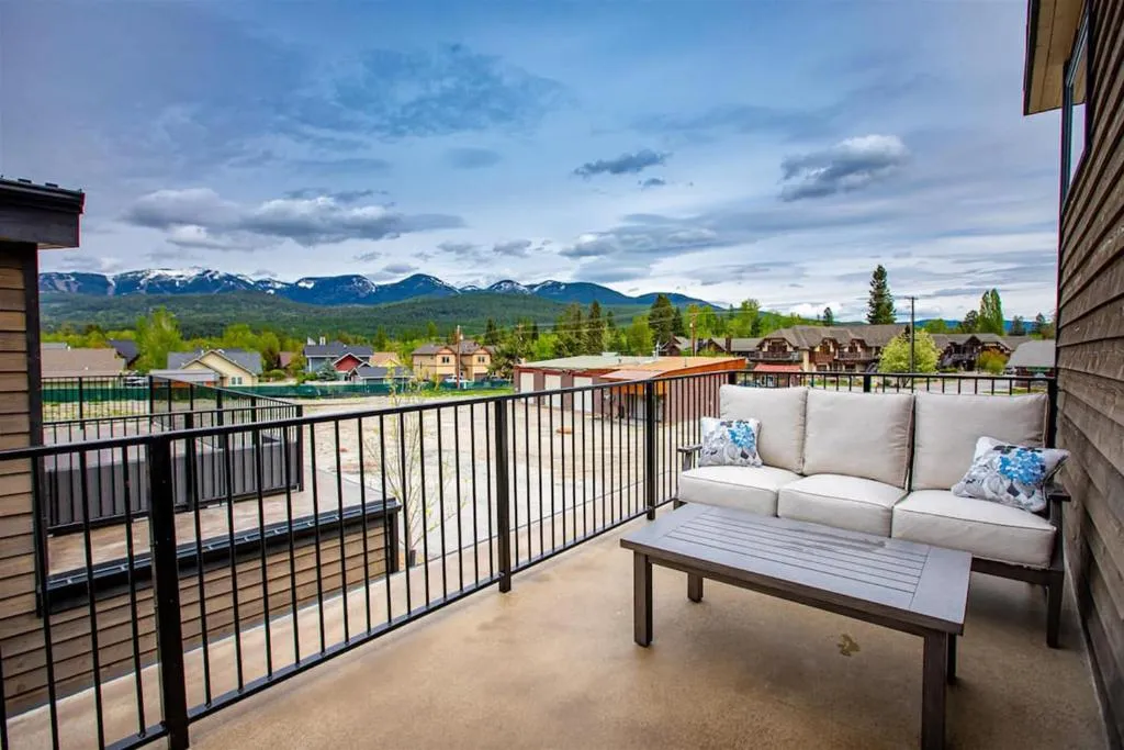 LUX Modern Chalet